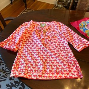 Beautiful silk elephant print Elizabeth McKay tunic top size 4